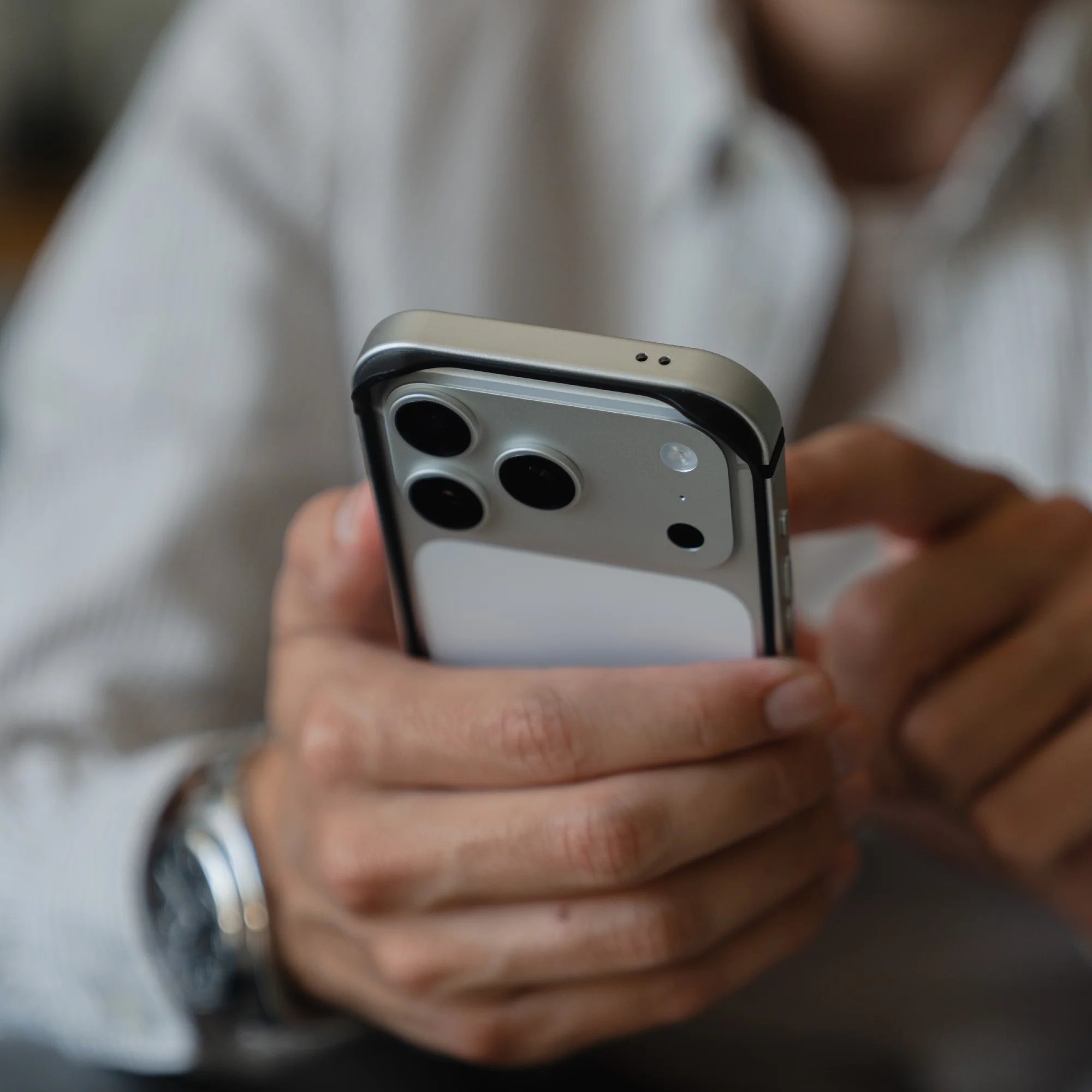 arktis iPhone 17 Pro Bumper - Image 13