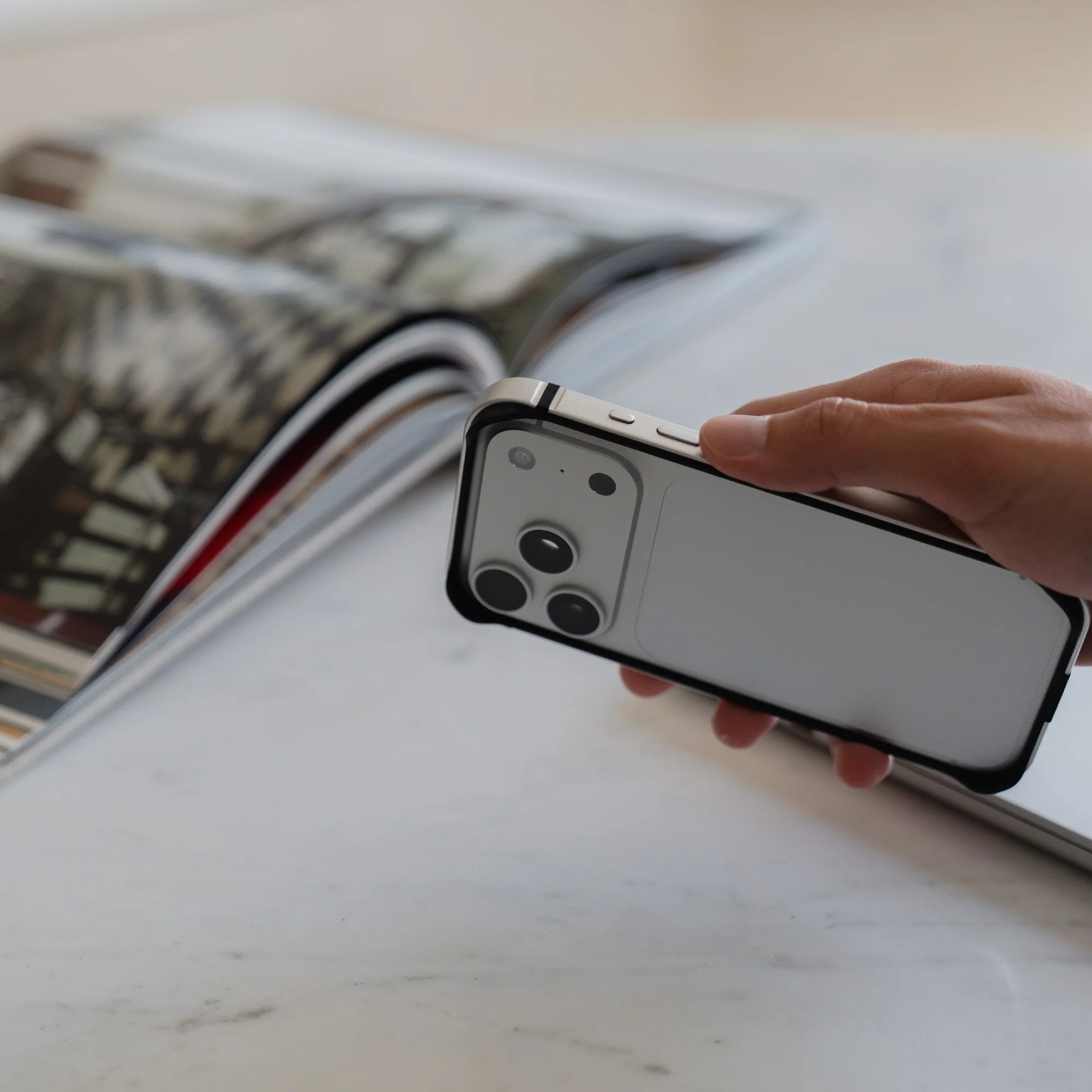 arktis iPhone 17 Pro Bumper - Image 15