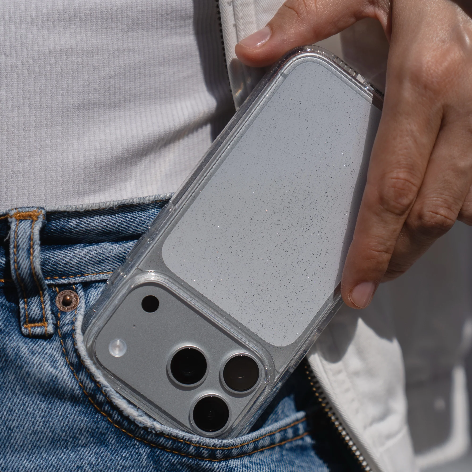 arktis iPhone 17 Pro Glitter Case - Image 8