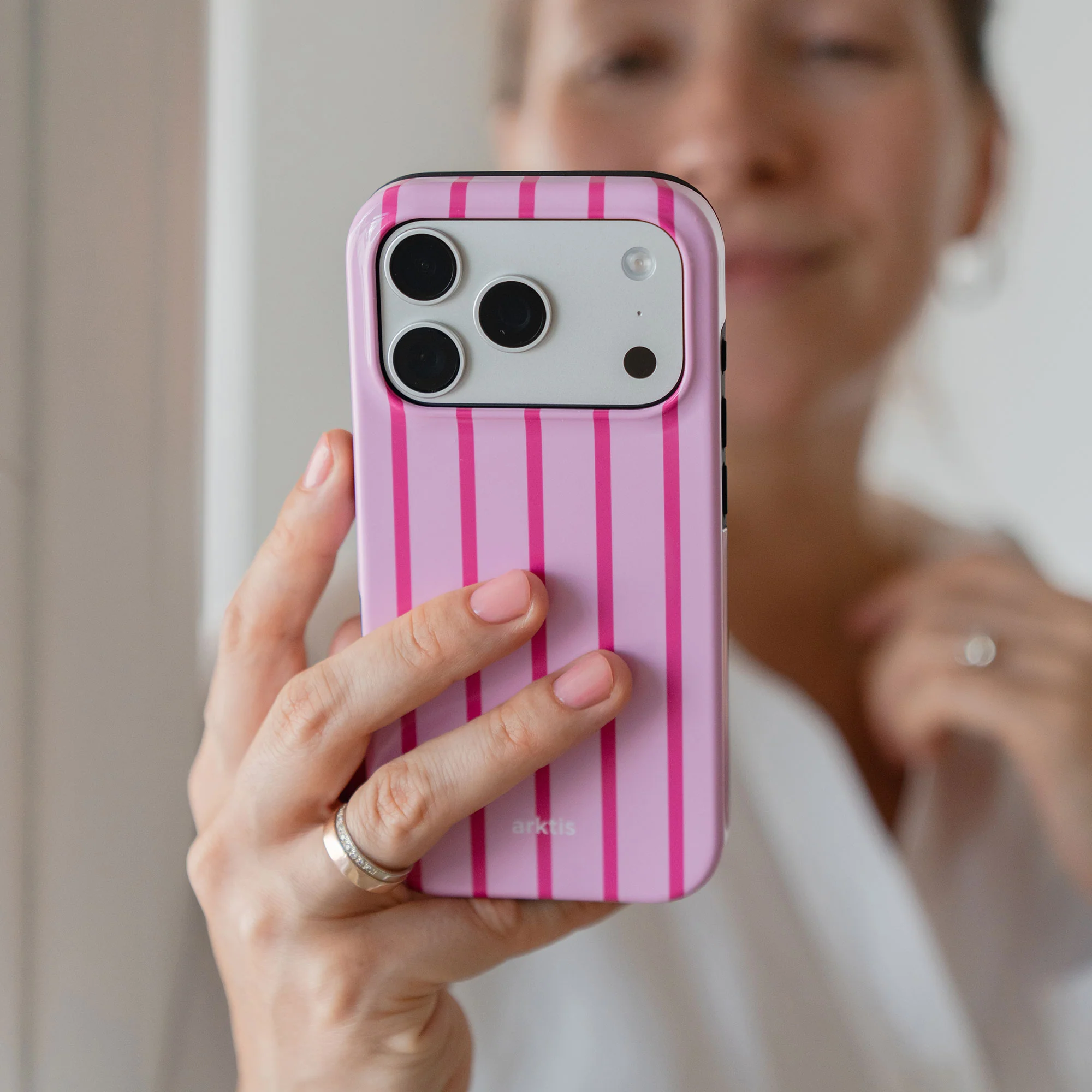 arktis iPhone 16 Hülle - Lady Stripes - Image 5