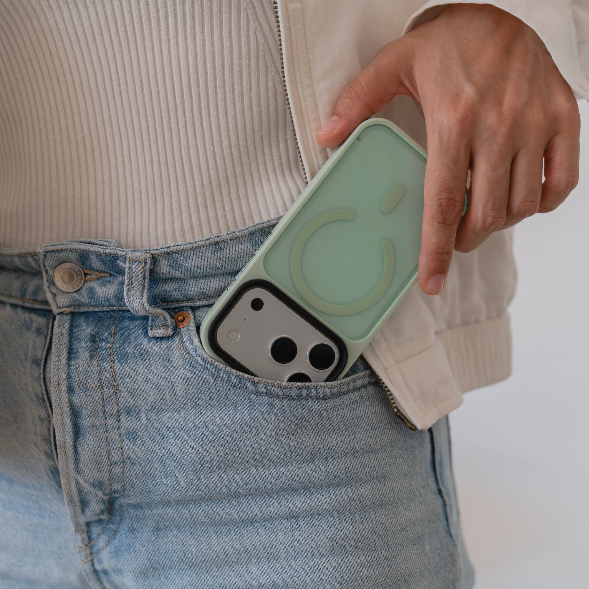 arktis iPhone 17 Pro Max Solid Case mit MagSafe - Image 36