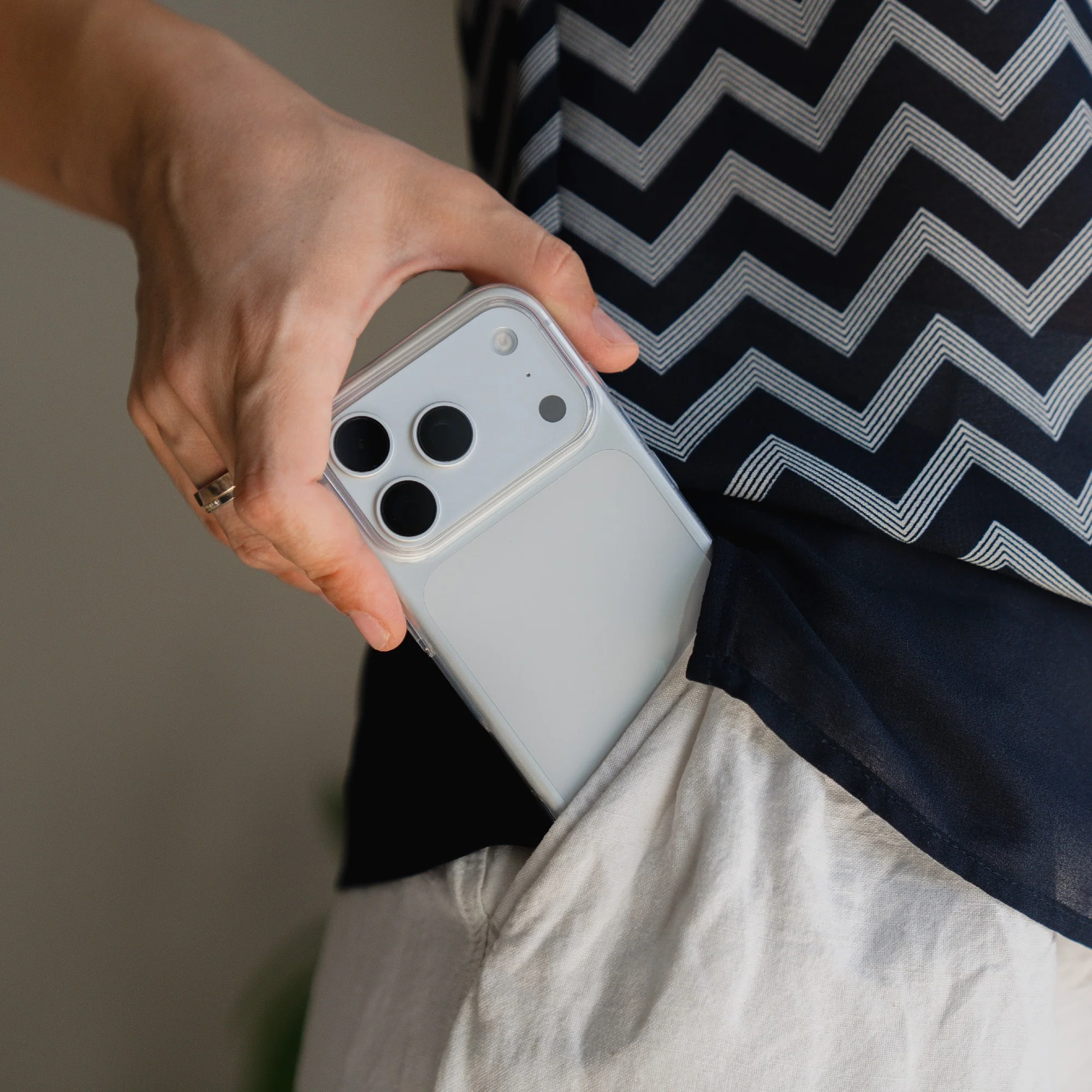 arktis iPhone 17 Pro ZERO Case - Image 5