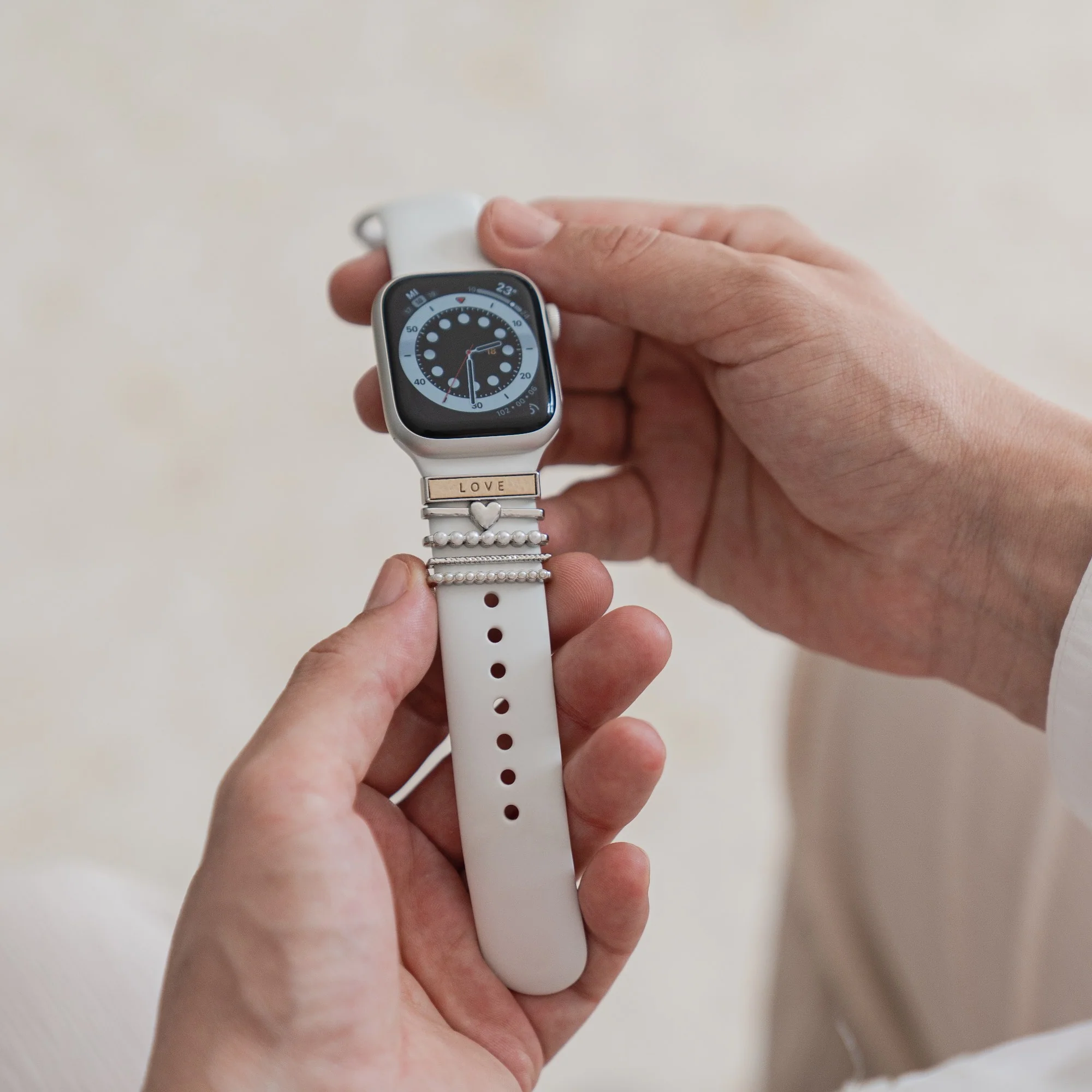 arktisband Apple Watch Charms "Love" - Silber - Image 4