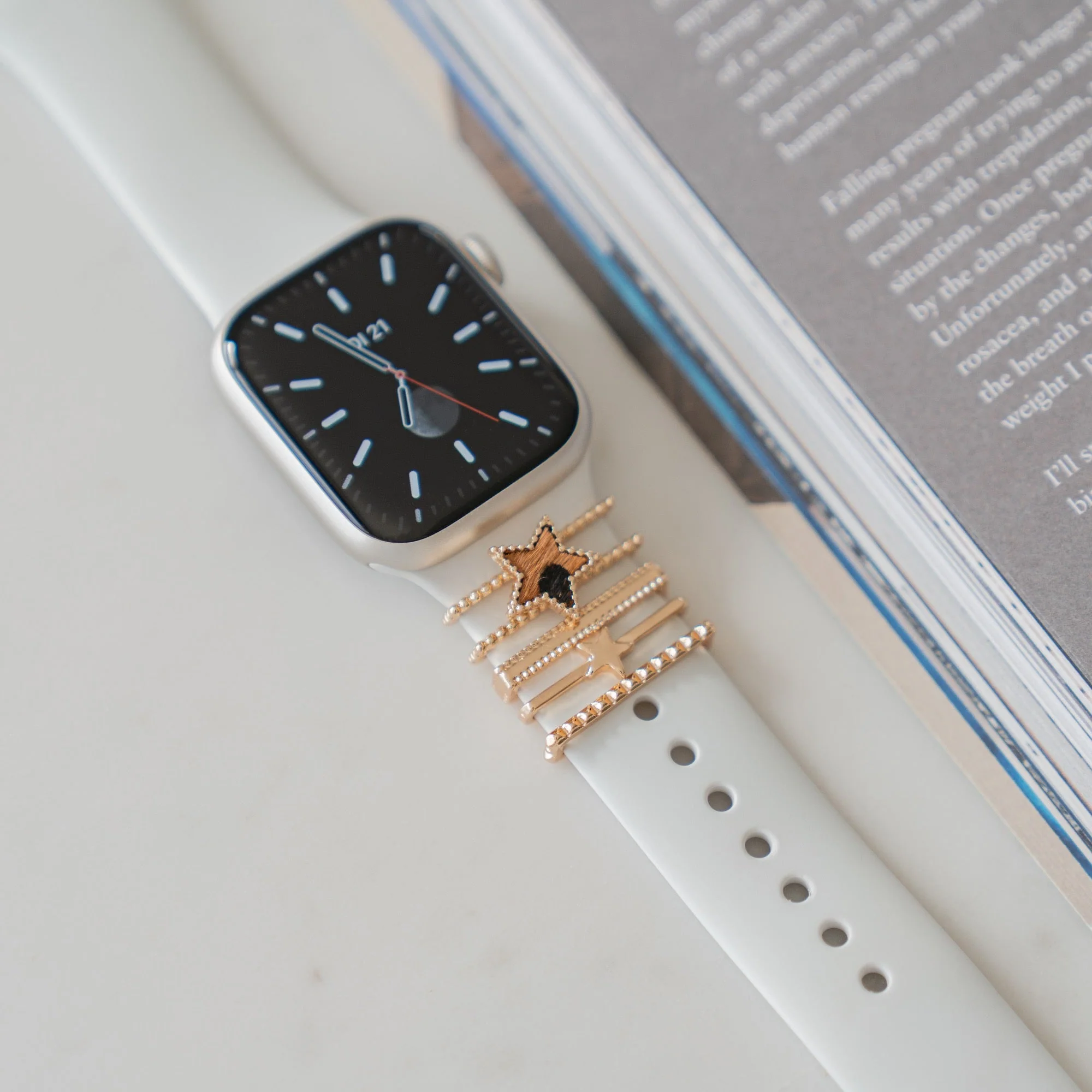 arktisband Apple Watch Charms "Star" - Gold - Image 3