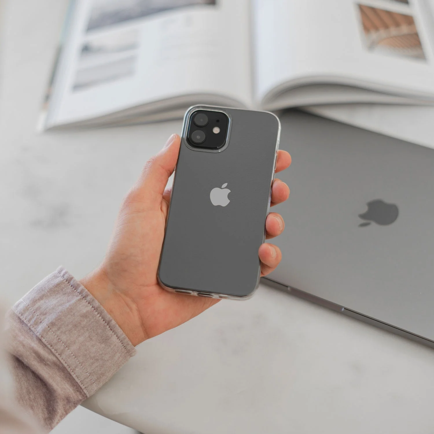 ArktisPRO iPhone 14 Invisible Air Case - Image 5