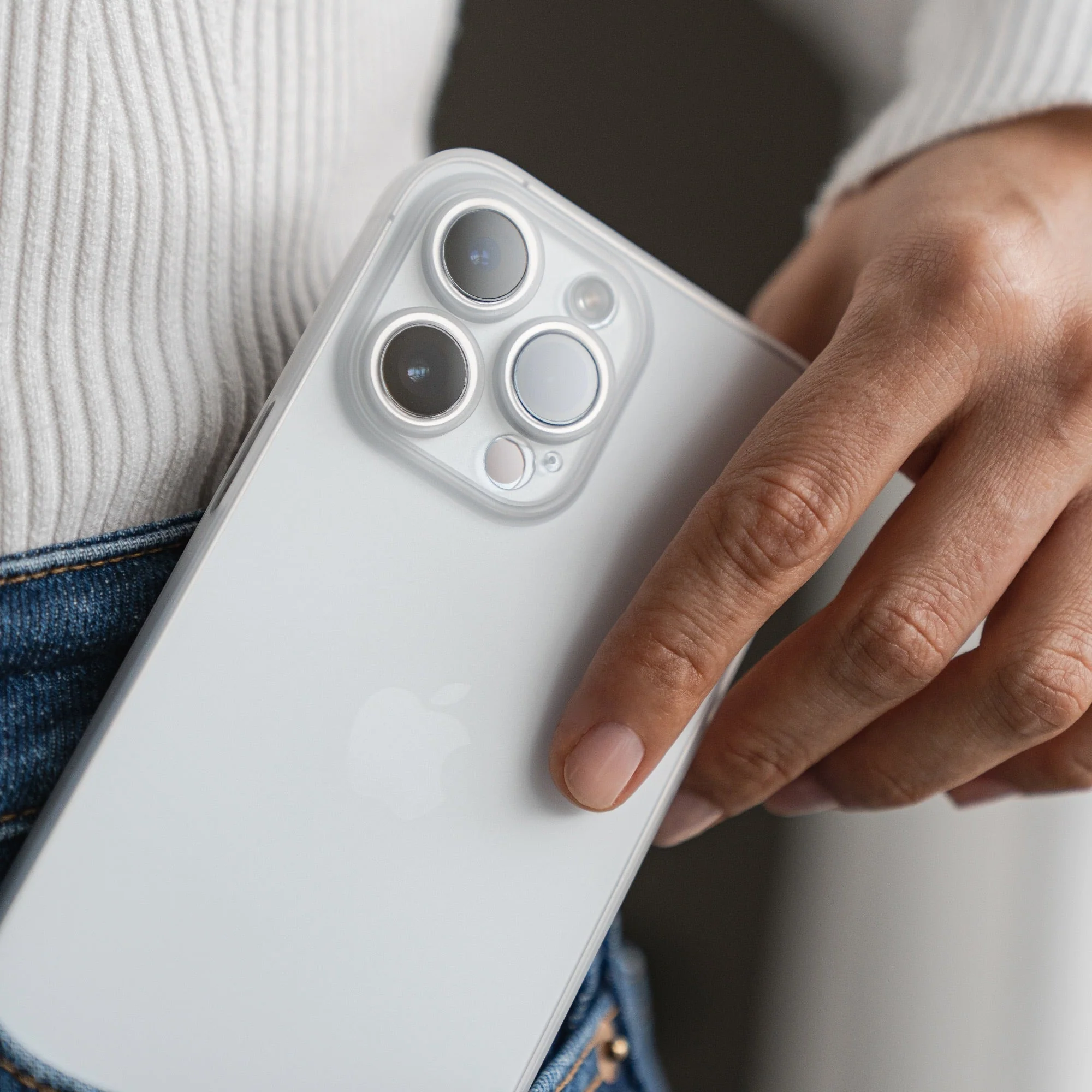 ArktisPRO iPhone 15 Hülle ULTRADÜNN - Image 7