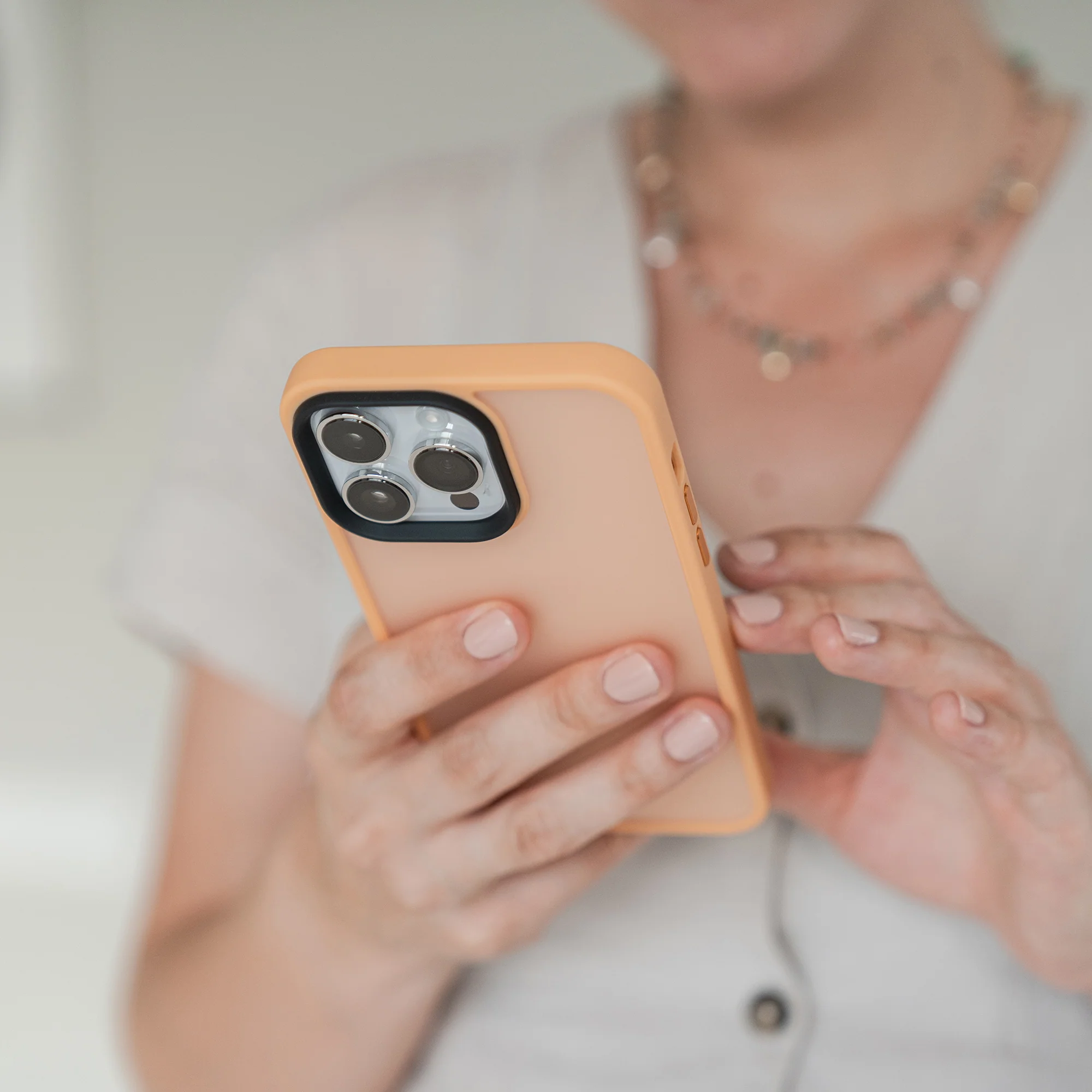 MR PROTECT iPhone 13 Case Matt - Image 10