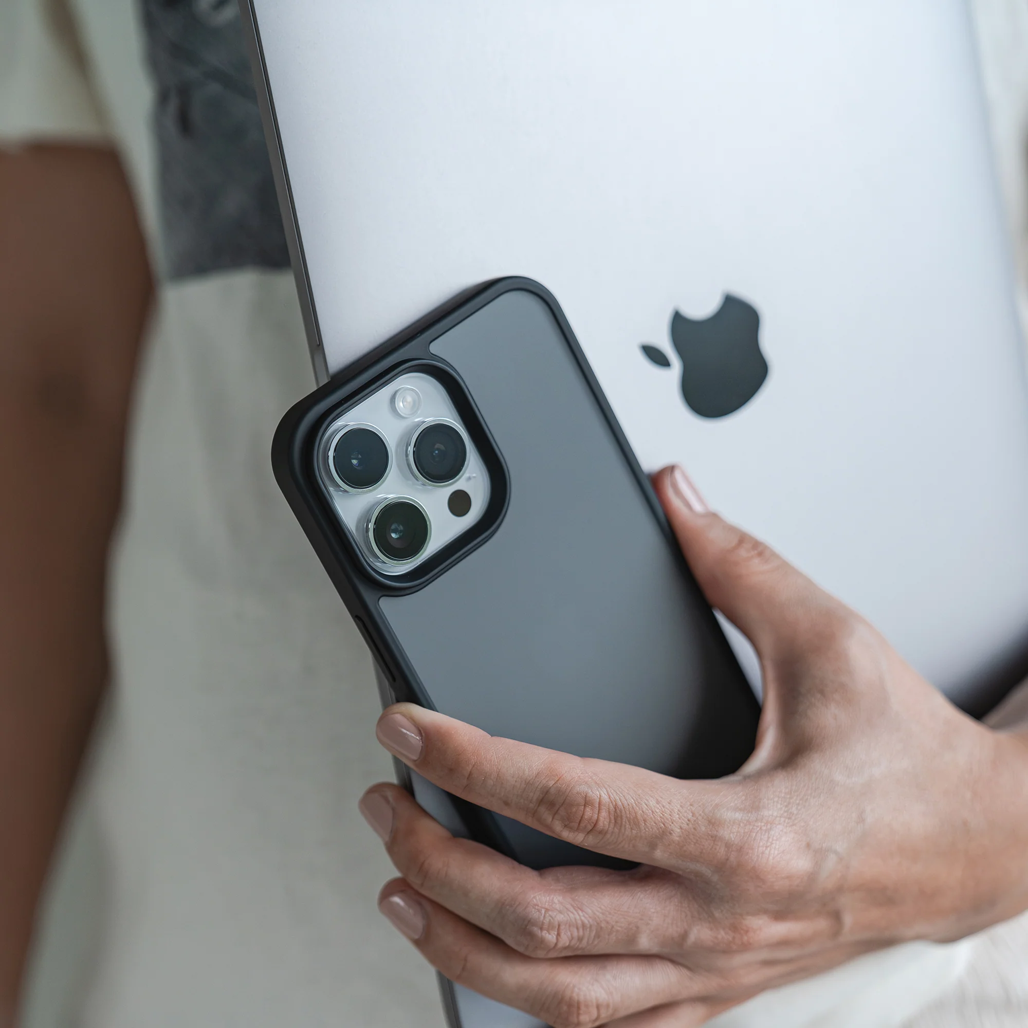MR PROTECT iPhone 13 Case Matt - Image 63