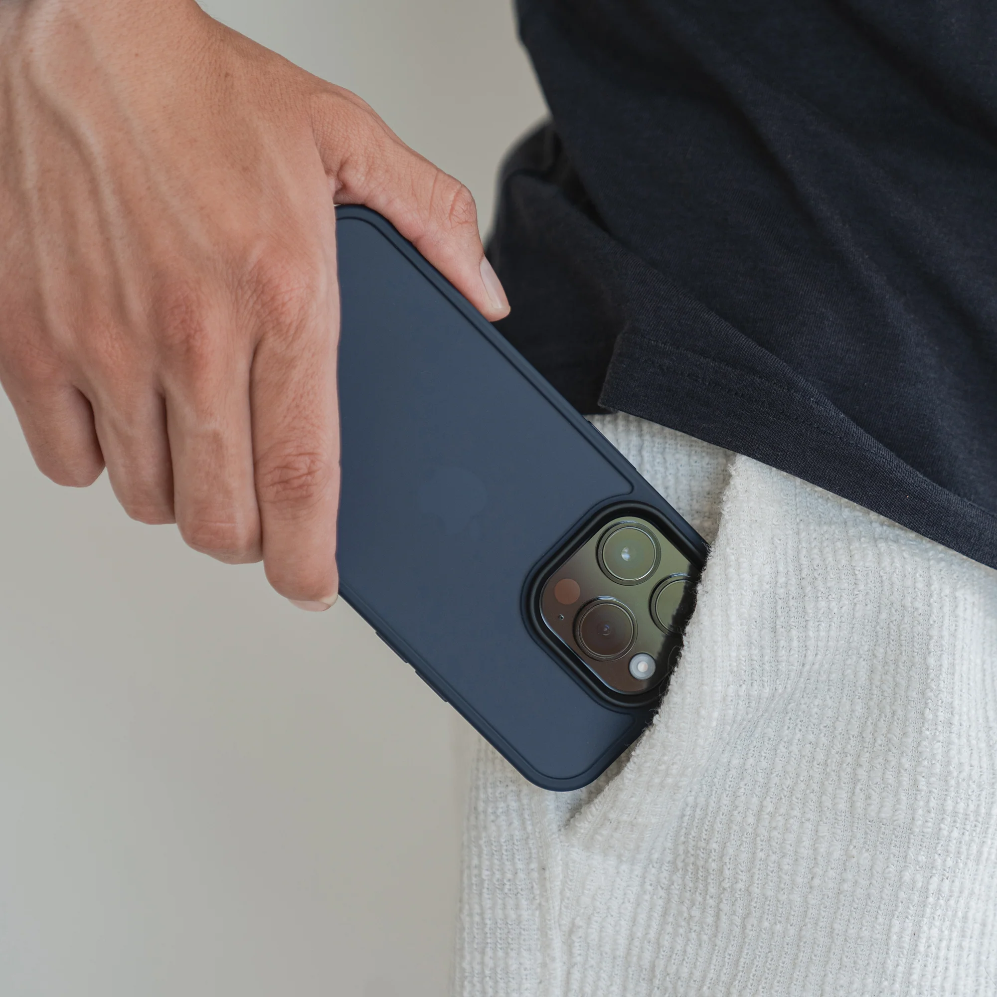 MR PROTECT iPhone 15 Case Matt - Image 70